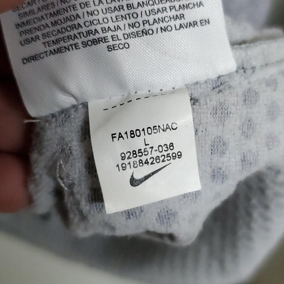 Nike sweater - Picture 7 of 8